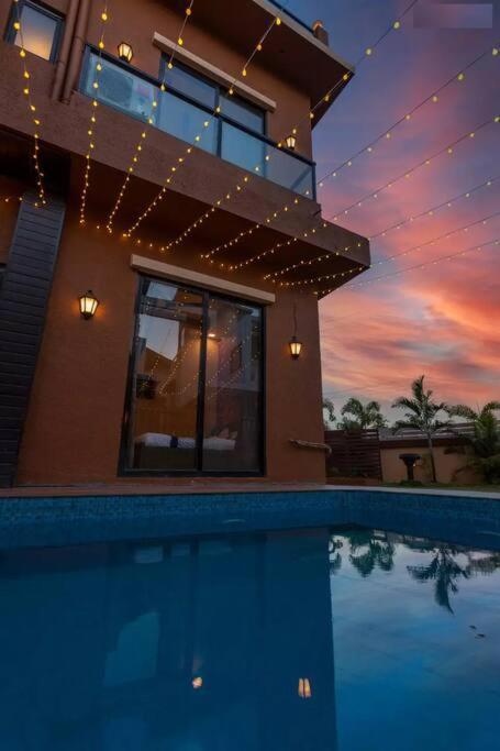 Martini Villa By Aquastay Lonavala Buitenkant foto